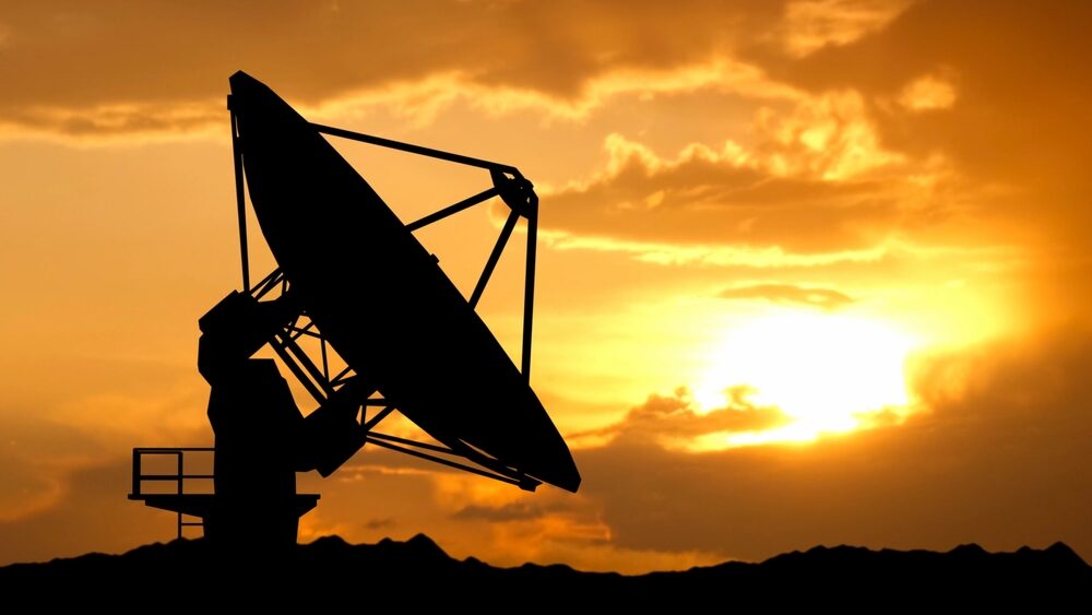 Radar SAR dallo spazio per monitorare la plastica nei mari