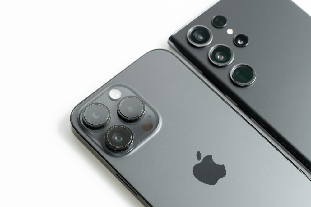 Confronto fotocamere iPhone 18 Pro e Samsung Galaxy S26 Ultra